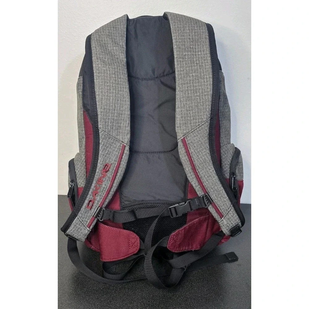 DAKINE PRO MISSION 25L BACKPACK Gray Red Buckles Strap Outdoor Snow Travel Sport